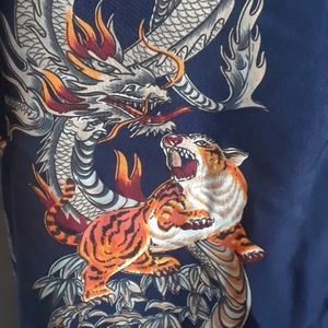 Box-Office Island Shirt M Hawaiian Tiger vs Dragon Dark C4
